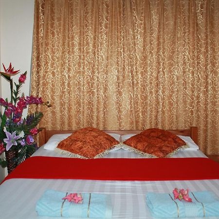 Pacific Paradise Motel Port Vila Exterior photo