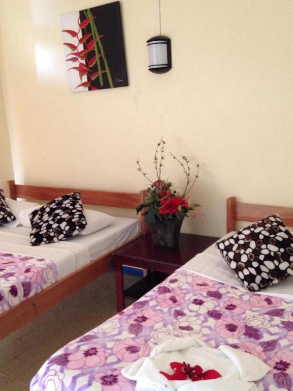 Pacific Paradise Motel Port Vila Room photo