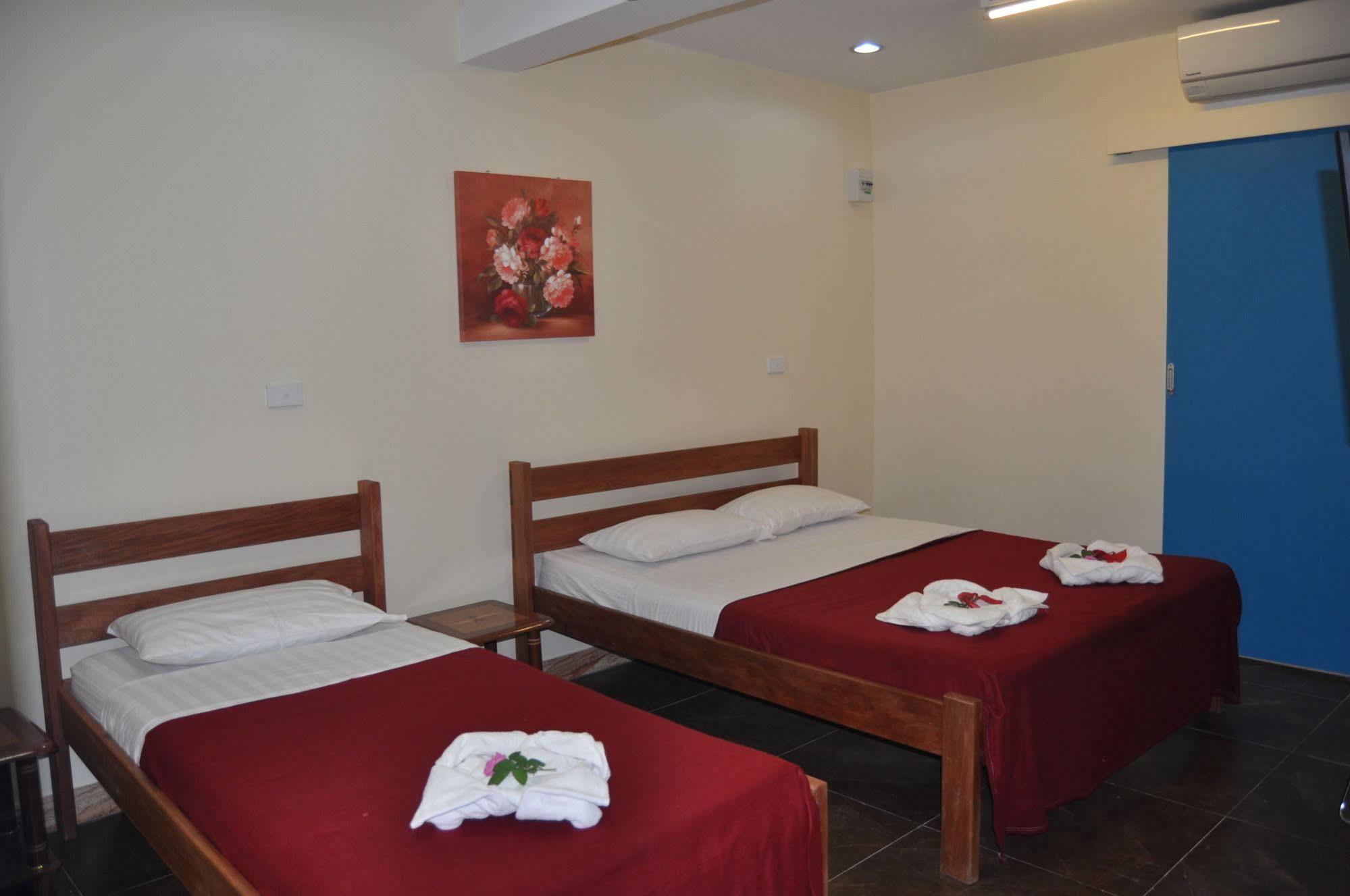 Pacific Paradise Motel Port Vila Exterior photo