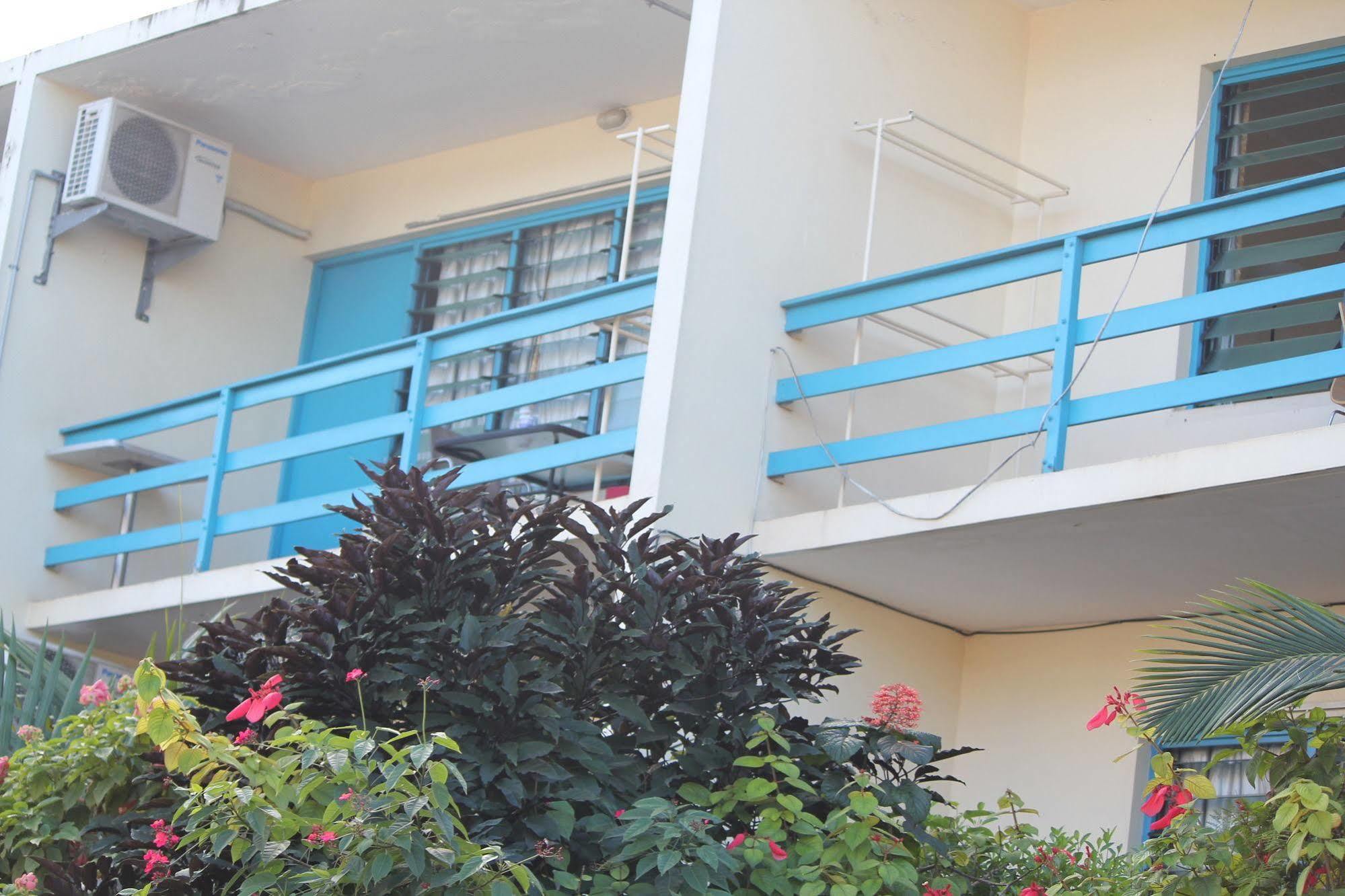 Pacific Paradise Motel Port Vila Exterior photo