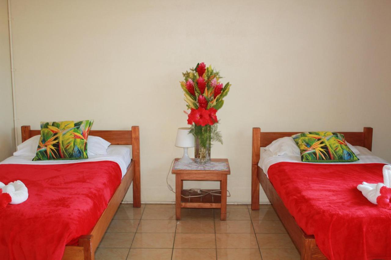 Pacific Paradise Motel Port Vila Exterior photo