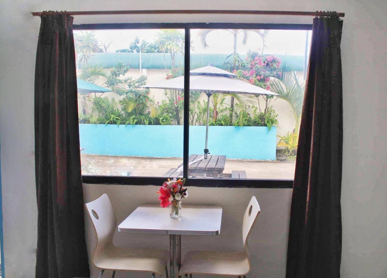 Pacific Paradise Motel Port Vila Exterior photo